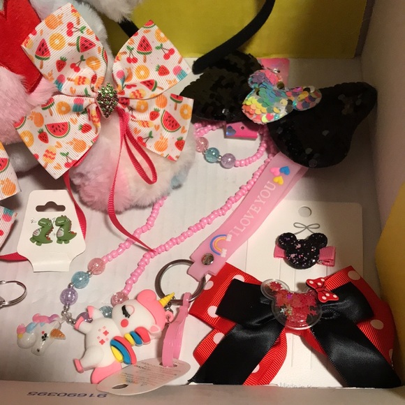 UNICORN 🦄 GIRLS BUNDLE - Picture 6 of 16